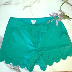J crew scallop short size 4